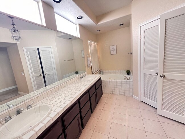 Building Photo - Scripps Ranch 4 bedroom 3 bath with Solar/...