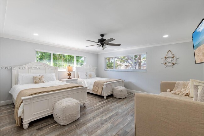 Building Photo - 3010 NE 58th St