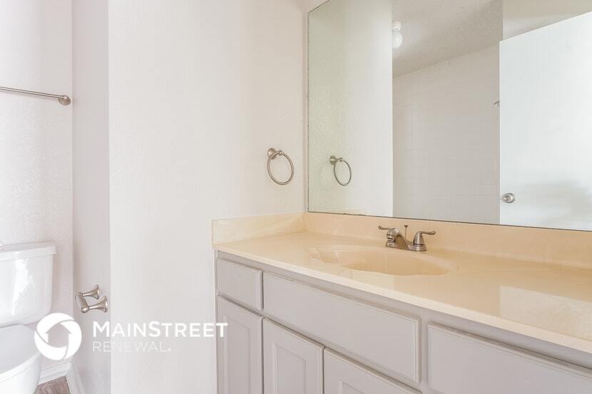 Building Photo - 900 Blewitt Dr