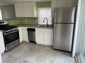 Building Photo - 3408 NE 67th St