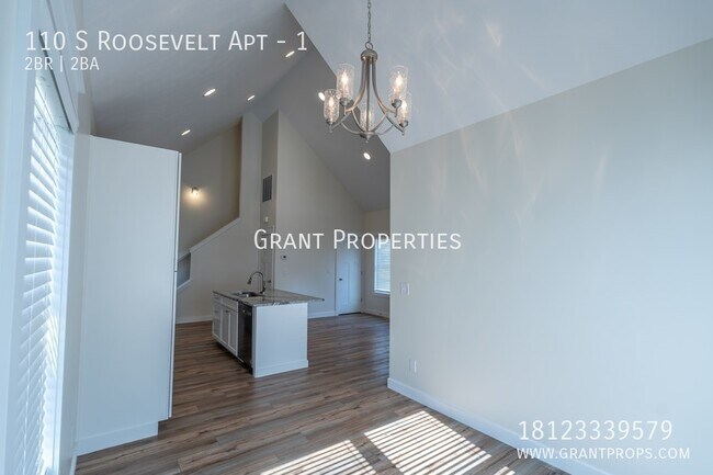 Building Photo - 110 S Roosevelt St