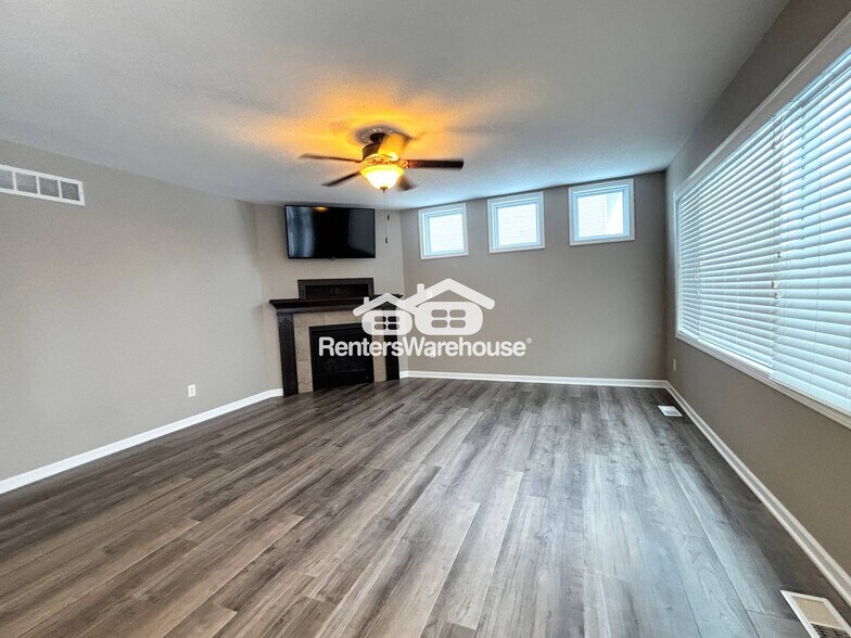 Building Photo - 20 NE Badger Ln