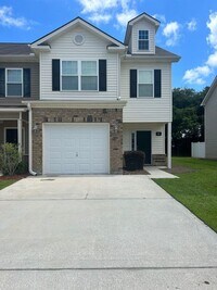 Building Photo - Townhome in Live Oak!!