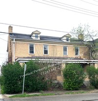Building Photo - 3001 Glen Mawr St