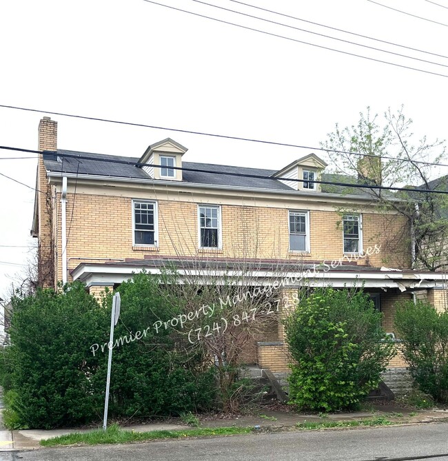 Primary Photo - 3001 Glen Mawr St