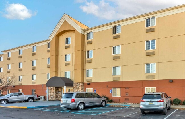 Building Photo - 1067 PA-315