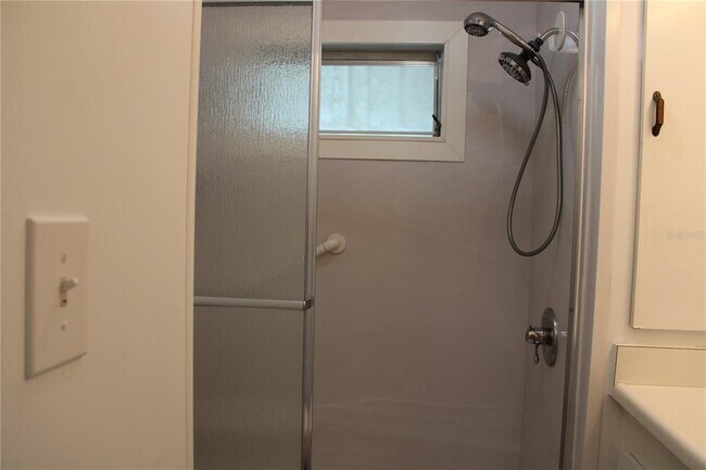 Building Photo - 204 50th Ave Dr W