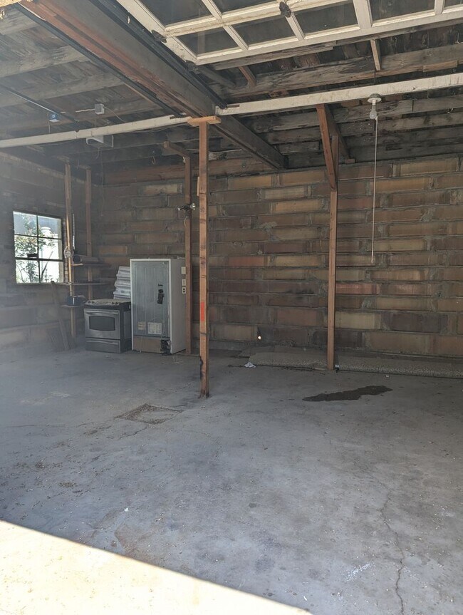 Building Photo - Coming Soon!