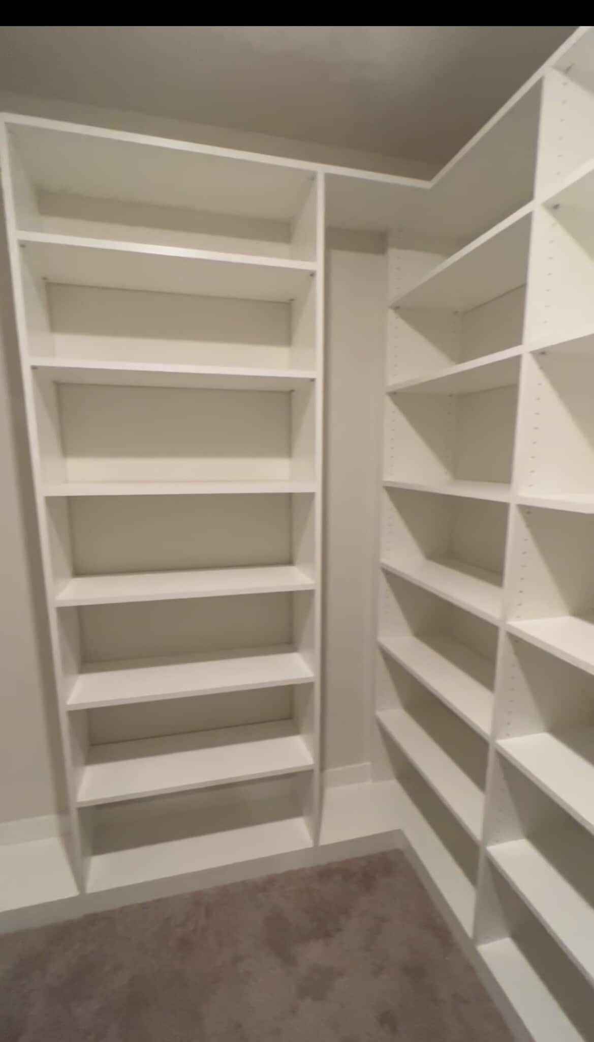 Building Photo - Room in House on Moonbeam Dr