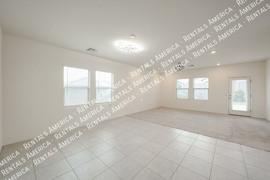 Building Photo - 6321 W Latona Rd