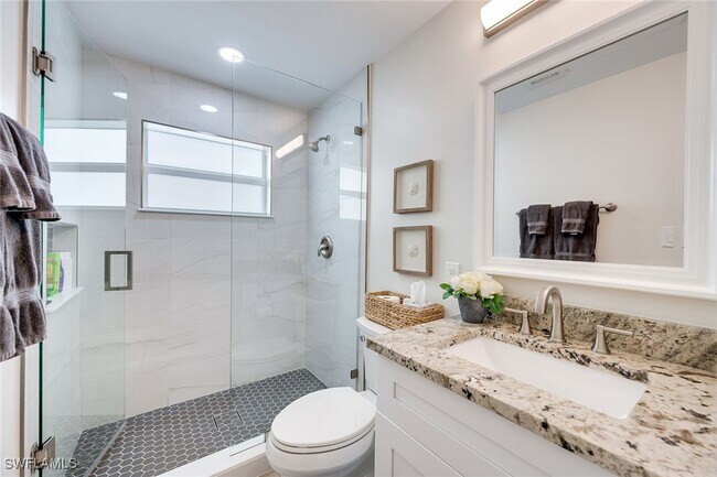 Building Photo - 1410 Curlew Ave