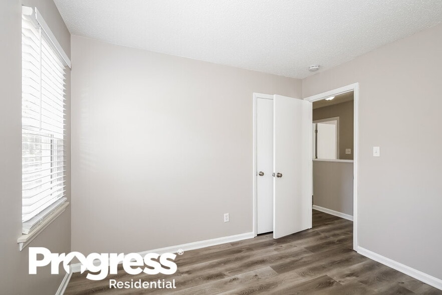 Building Photo - 7528 Swedish Ivy Ln