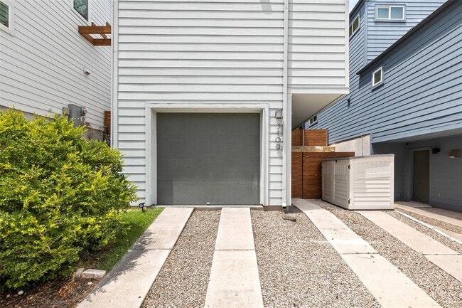 Building Photo - 3109 Aldwyche Dr