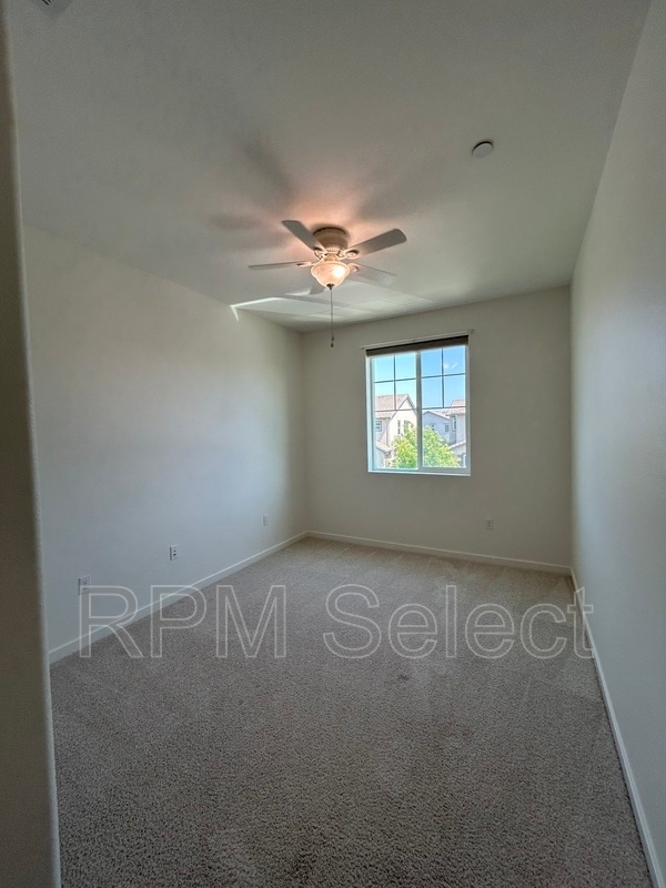 Building Photo - 1356 Jamboree Dr
