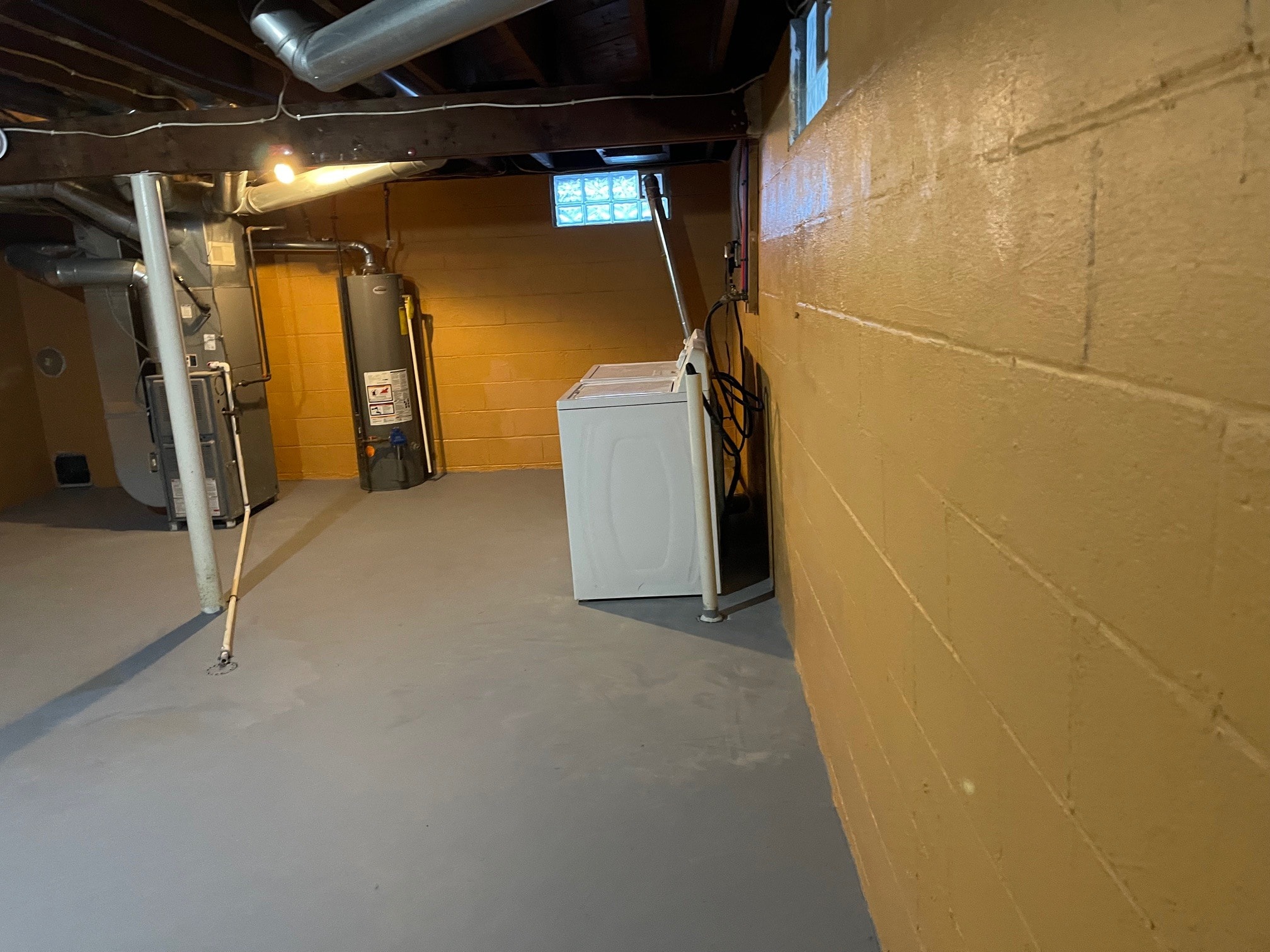 Building Photo - 430 N 4th St