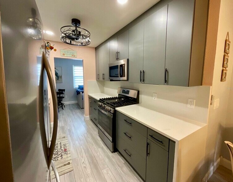 Building Photo - 10036 63rd Ave N