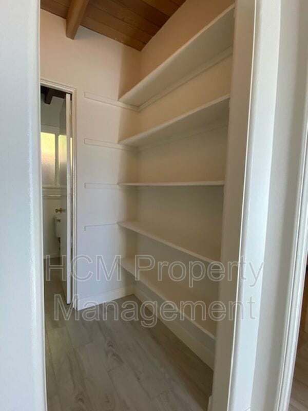 Building Photo - 103 Avenida Carmelo