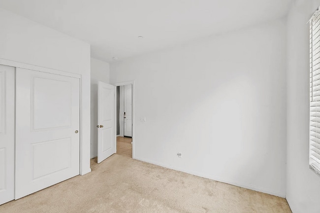 Building Photo - *RENT SPECIAL* Gorgeous 3-bedroom home in ...
