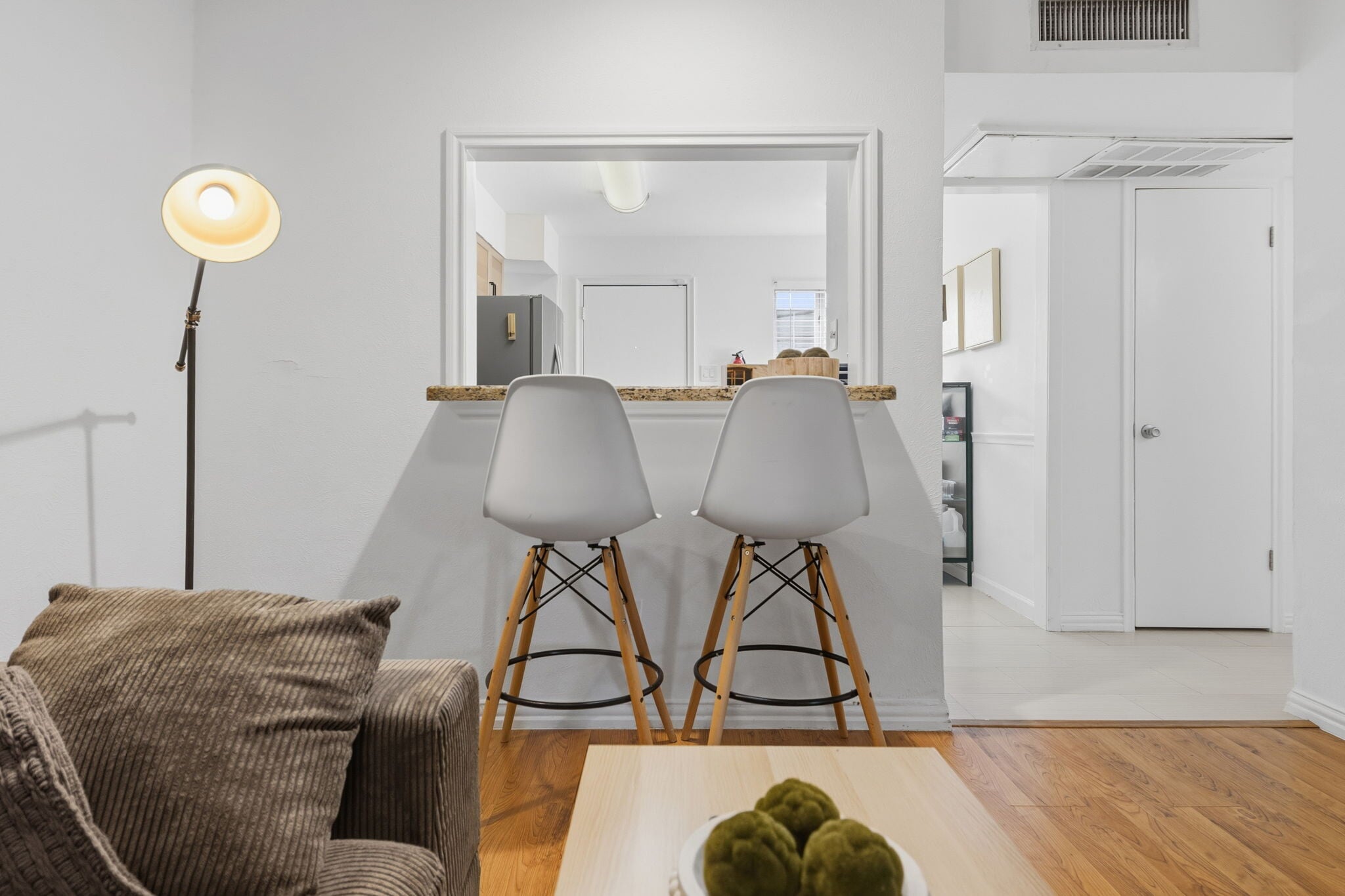 Building Photo - 5057 Les Chateaux Dr