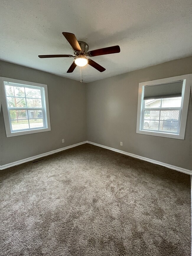 Building Photo - 511 Woodward Ave