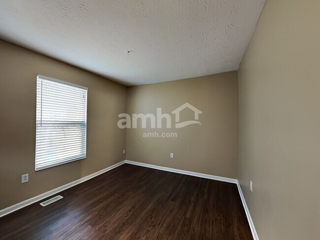 Building Photo - 2058 River Birch Dr