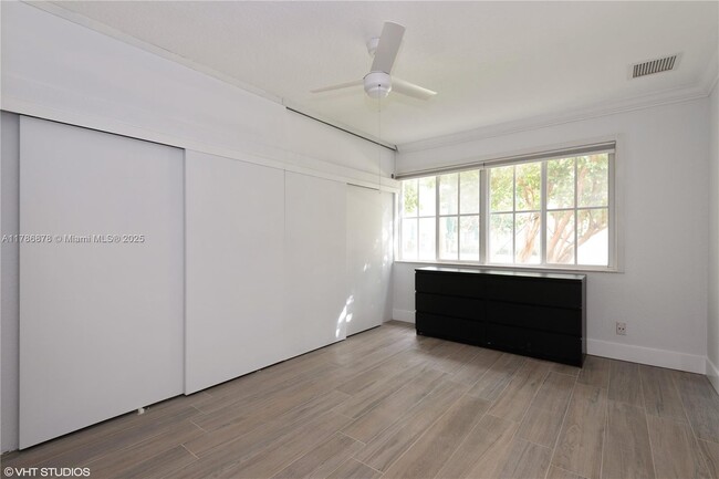 Building Photo - 1515 E Broward Blvd