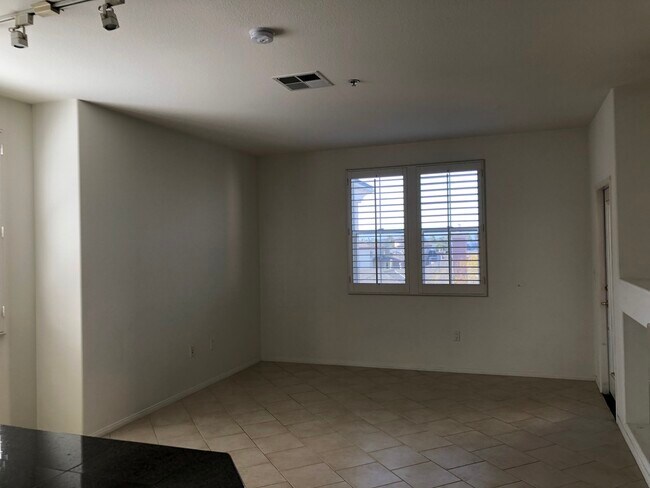 Living Room - 13075 Pacific Promenade