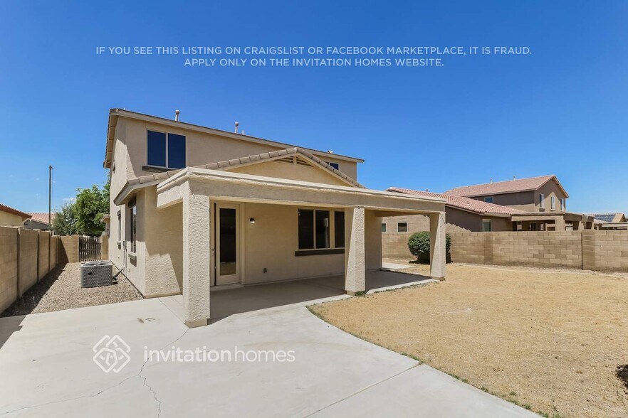 Building Photo - 17601 W Lilac St