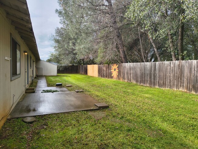 Building Photo - 4 Bed Happy Valley Home – Large Yard – Available Now