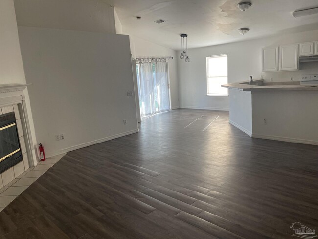 Building Photo - 11068 Chippewa Way