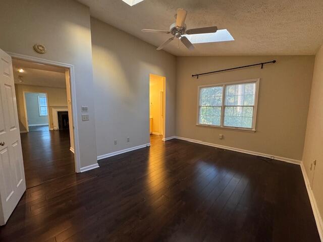 Building Photo - 170 Boxwood Rd