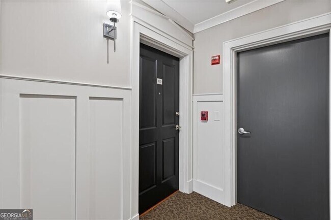 Building Photo - 2277/2255 Peachtree Rd NE