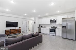 Building Photo - 925-29 N Broad St