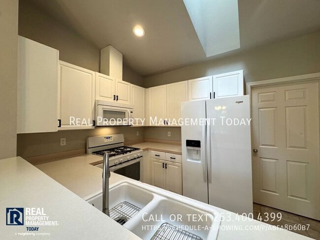 Building Photo - 14110 SE 171st Way