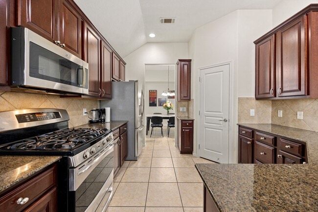 Building Photo - 19914 Sagebrush Cove