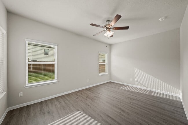 Building Photo - 15008 Alkay St