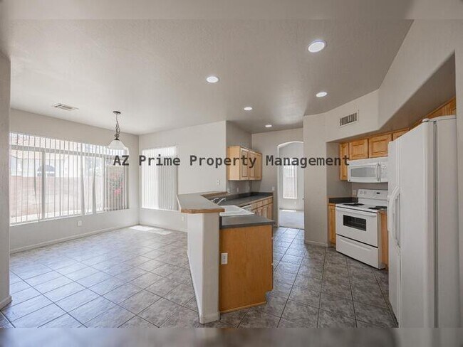 Building Photo - 2169 W Peninsula Cir