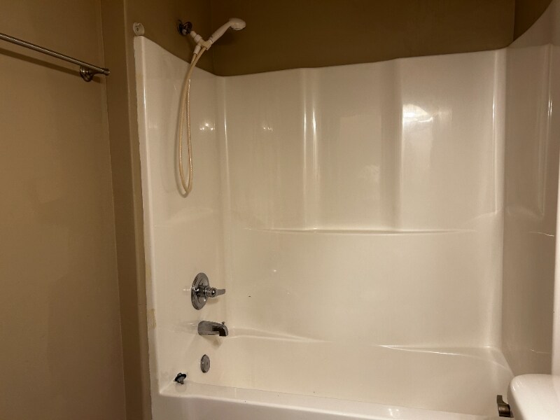 Building Photo - 105 Cardinal St