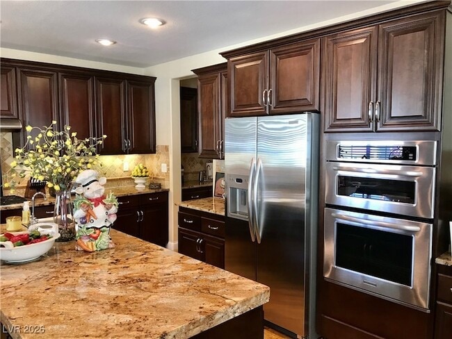 Building Photo - 1169 Midori St