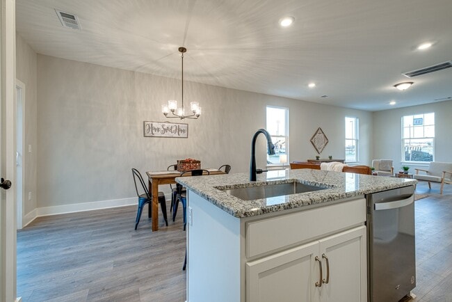 Building Photo - Harding Townhomes