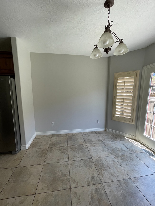 Building Photo - 14771 S Falkland Cove