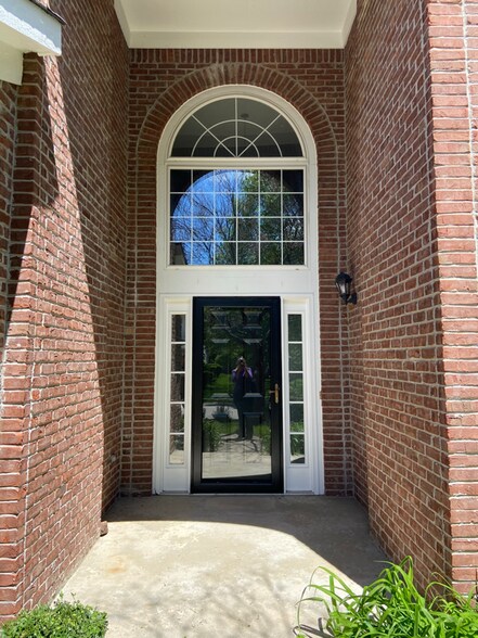 Building Photo - 10132 Lauren Pass