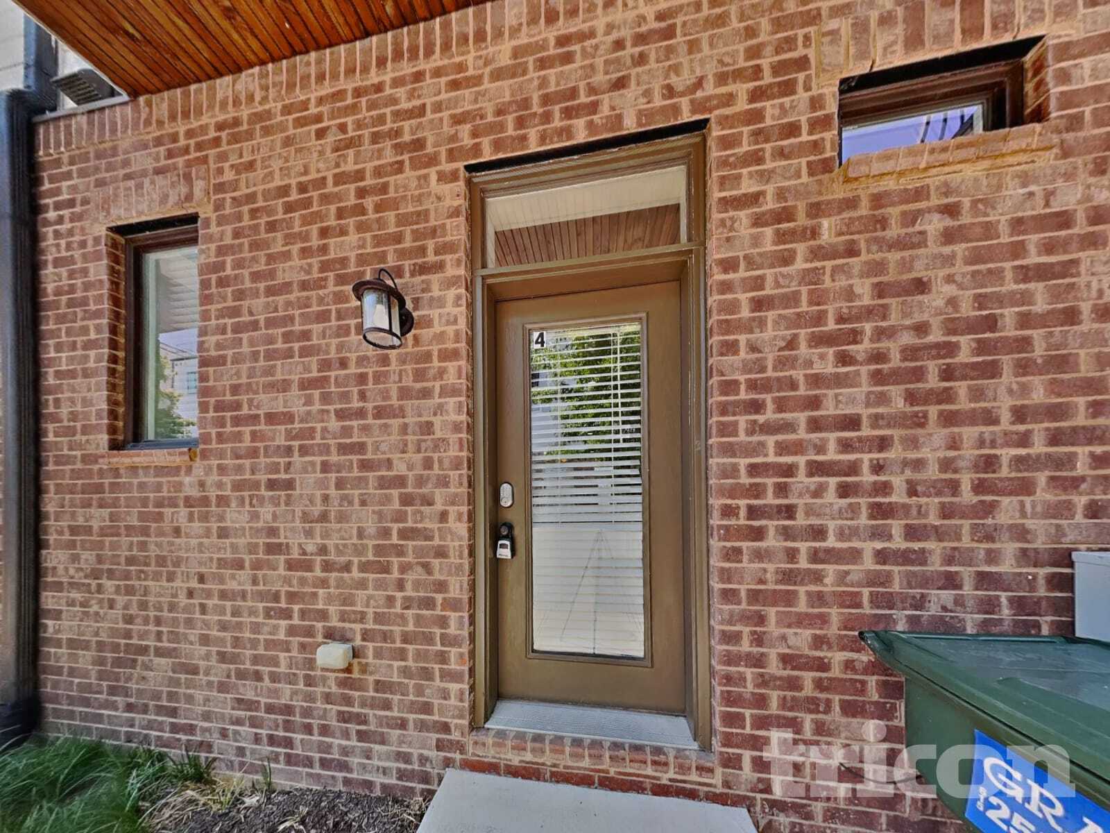 Building Photo - 6813 Charlotte Pike