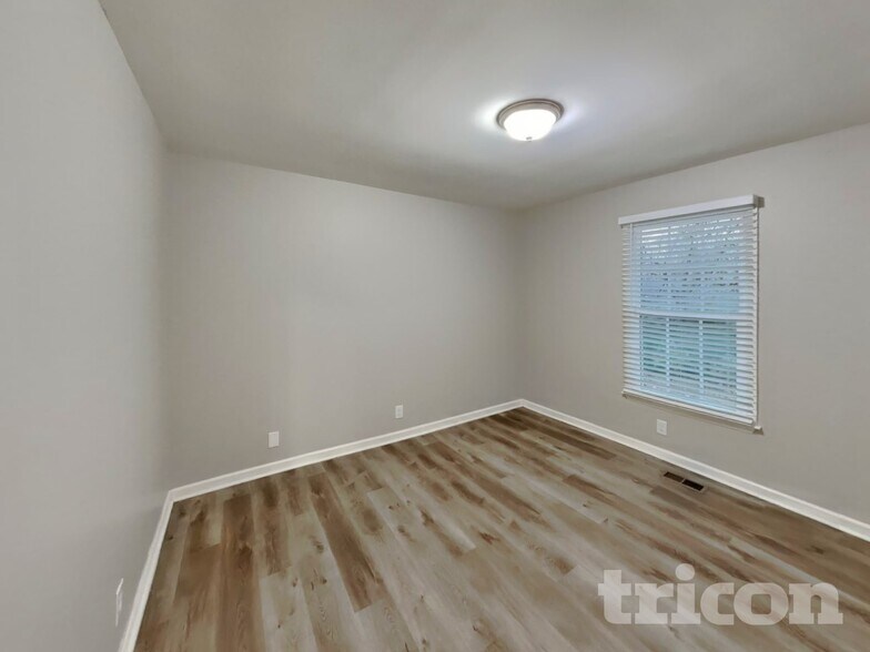 Building Photo - 730 Brushy Ridge Dr