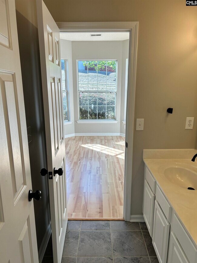 Building Photo - 480 Indigo Ridge Dr