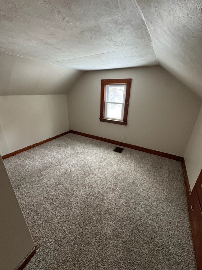 Building Photo - 5134 E Apple Ave