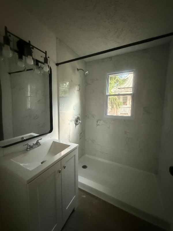 Building Photo - 8133 Midland Rd