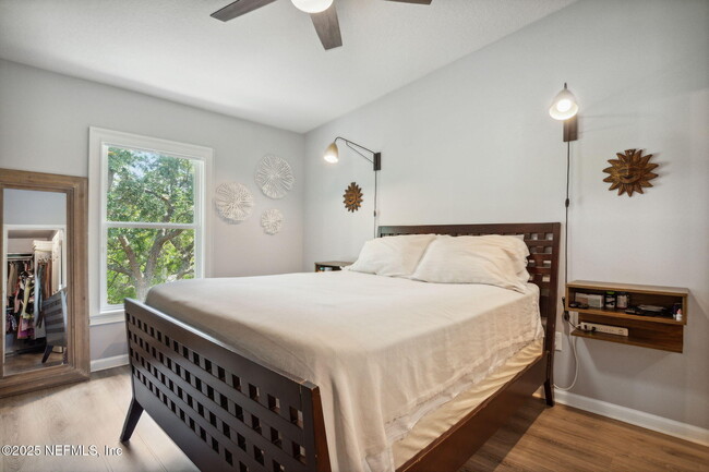 Building Photo - 13785 Herons Landing Way