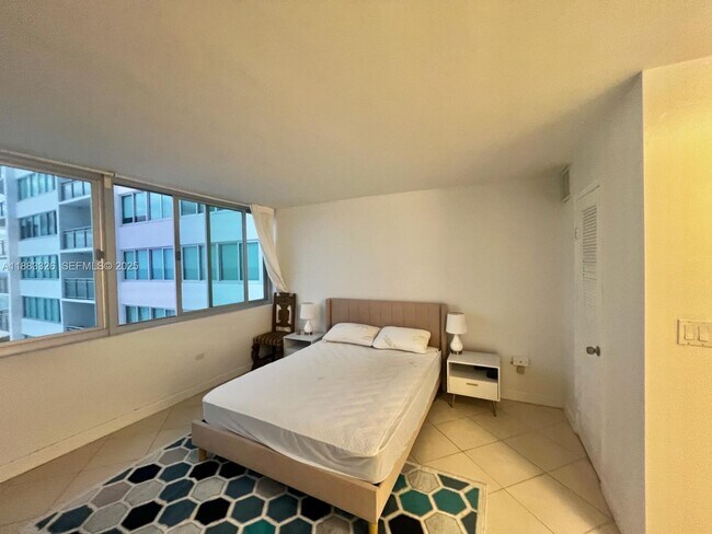 Building Photo - 7135 Collins Ave