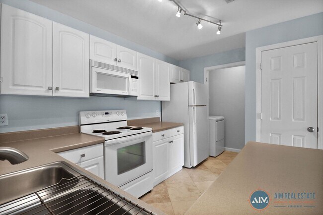 Building Photo - 100 Kensington Blvd